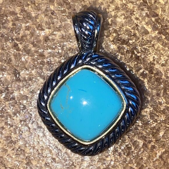 Heavy Duty Sterling Silver with Turquoise Pendant and Post Earring Set - Picture 7 of 13